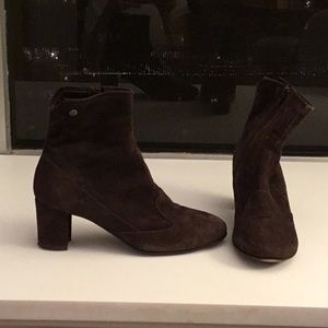 Via Spiga chocolate brown suede ankle boots